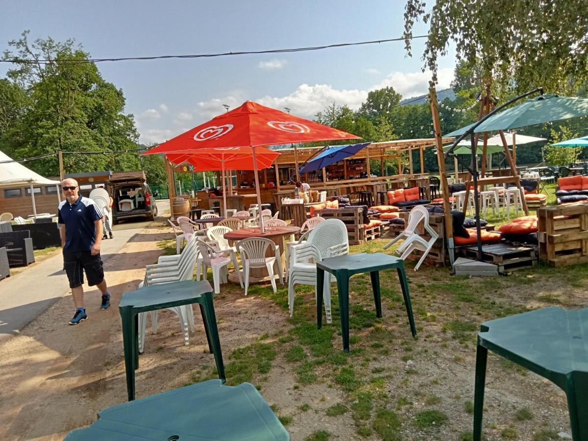 Mobil-Home Du Lac De פואה מראה חיצוני תמונה